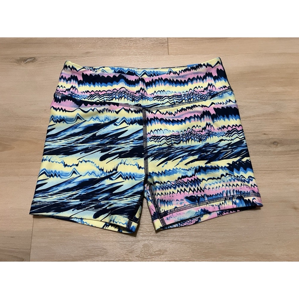 DSG Girls Graffiti Vibrations Mid Rise Pull On 3" Momentum Shorts Medium NWT